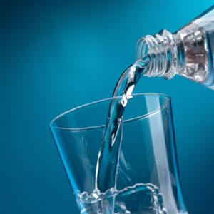 Os benefícios da água mineral para a saúde