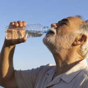 7 dicas para beber mais água ao longo do dia