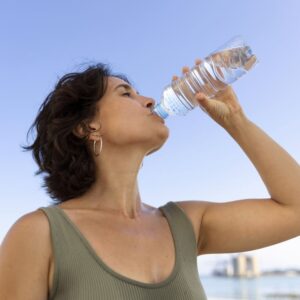 Cálcio e potássio: 7 benefícios desses minerais presentes na água