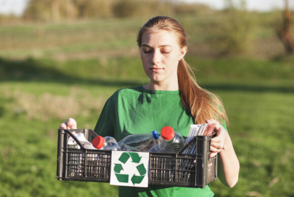 Símbolo da reciclagem: entenda as siglas e números das garrafas PET