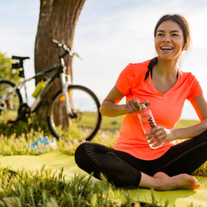 Beber água durante o treino faz mal?